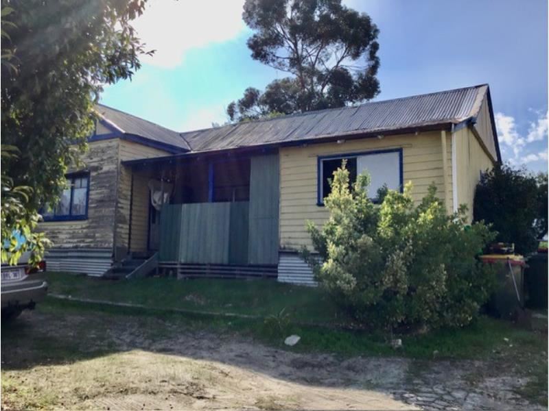 60 Clifton Street, Collie WA 6225