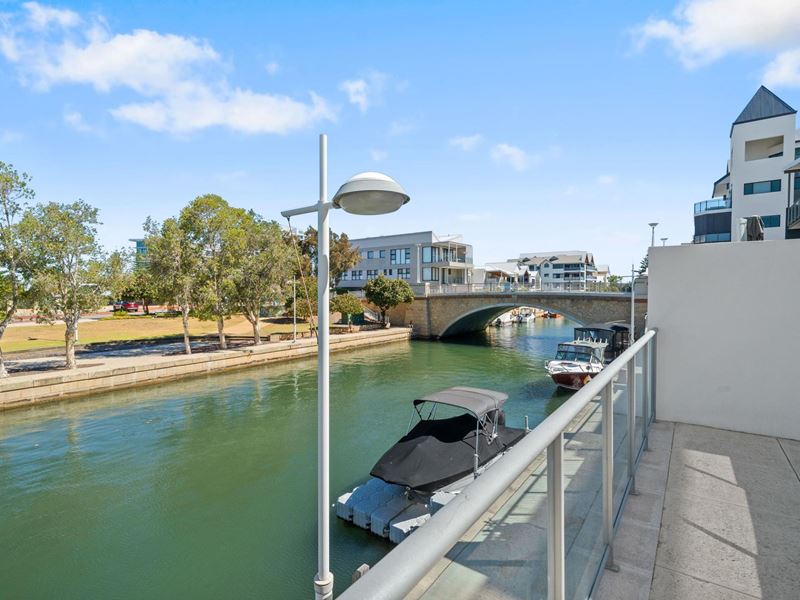 5/4 Torcello Mews, Mandurah