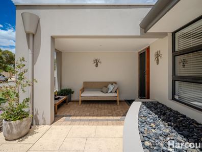 6 Shiralee Bend, Carramar WA 6031