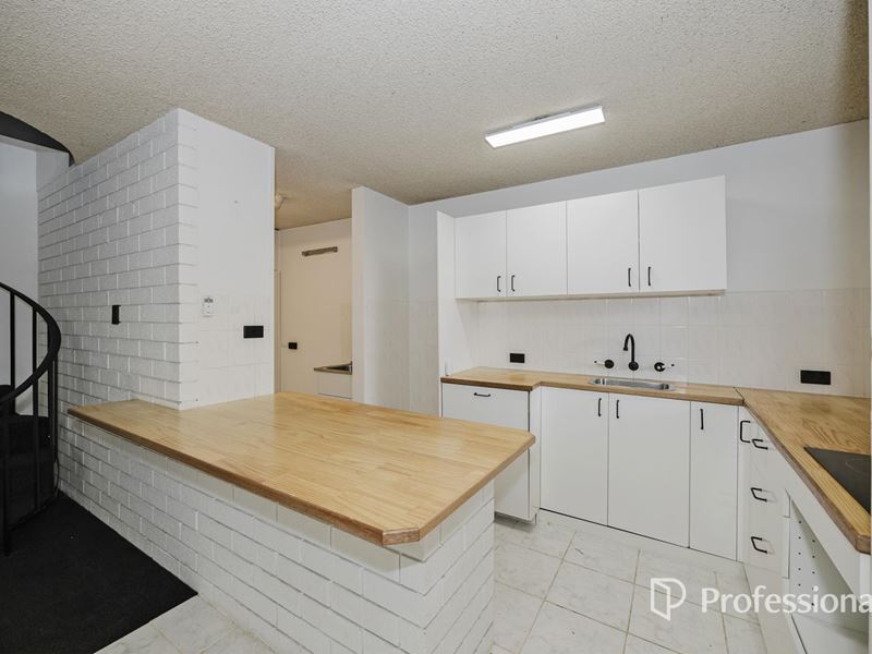 2/246 Flinders Street, Yokine