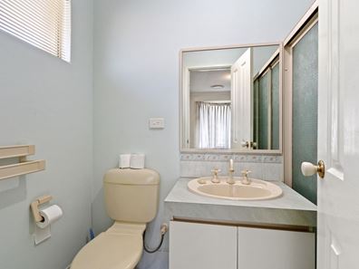 17 Adana Elbow, Kenwick WA 6107