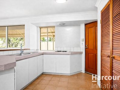 22 Frond Circuit, Banksia Grove WA 6031