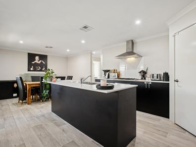 8 Pindipindi Loop, Byford WA 6122