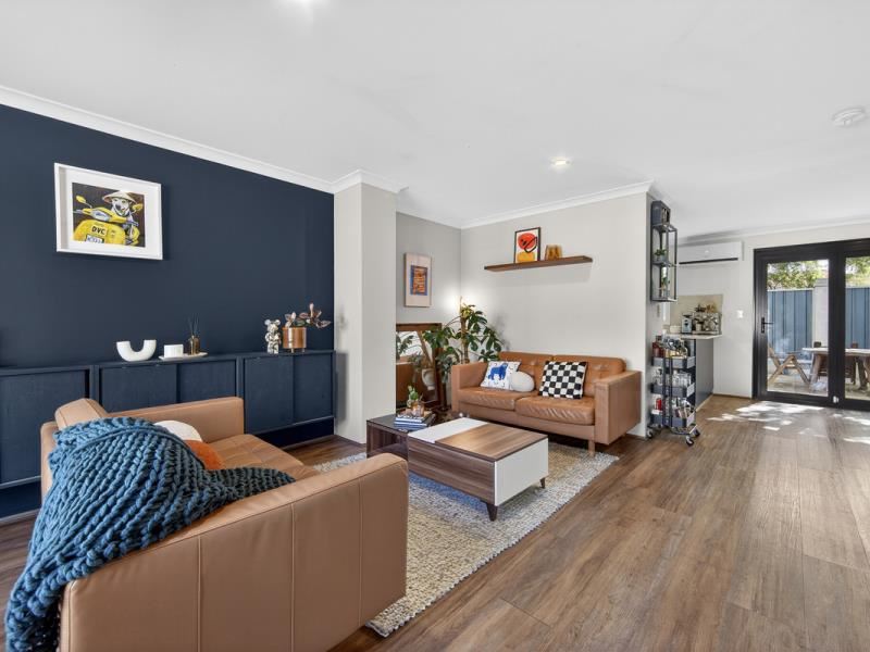 9/4 Stanbury Crescent, Morley