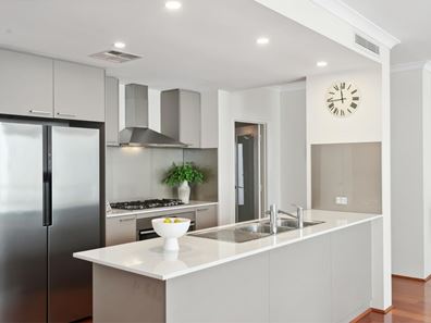 9 Relay Lane, Floreat WA 6014