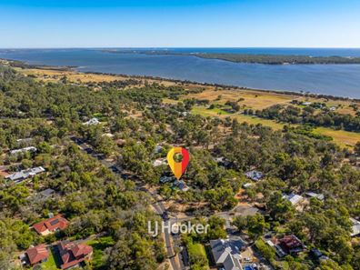 25 Lofthouse Drive, Leschenault WA 6233