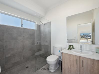 Room/1  14 Allium Road, Wellard WA 6170