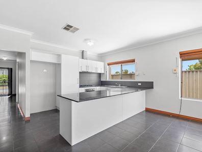 1/1 Calendia Way, Dayton WA 6055