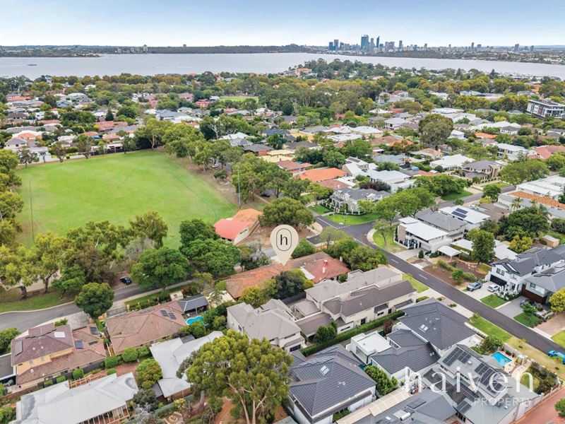 19D Macrae Road, Applecross WA 6153