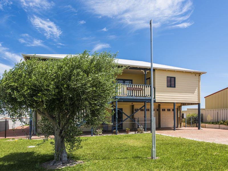 5 Hewby Court, Ledge Point WA 6043