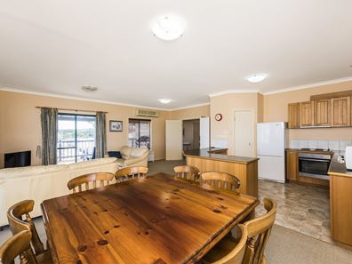 5 Hewby Court, Ledge Point WA 6043