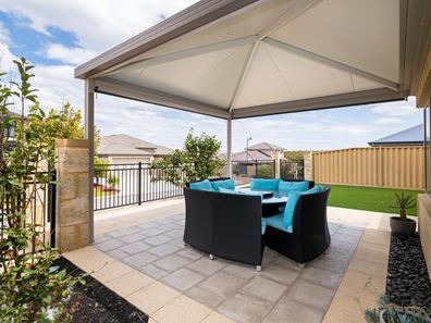 36 Anguilla Gardens, Iluka WA 6028