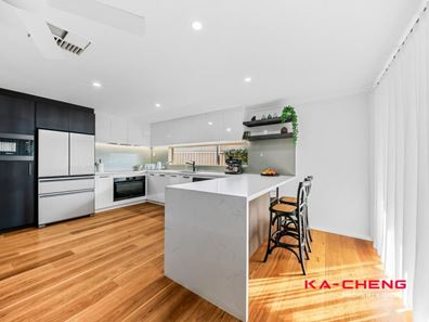 17B Collins Court, Morley WA 6062