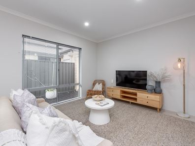 63 Leslie Street, Southern River WA 6110