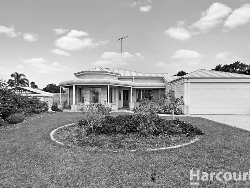 81 Portmarnock Circle, Halls Head WA 6210