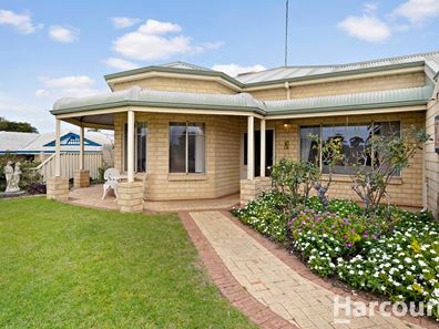 81 Portmarnock Circle, Halls Head WA 6210