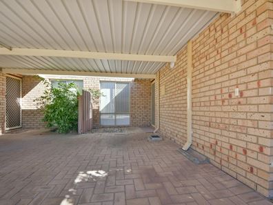 18/94 Simpson Avenue, Rockingham WA 6168