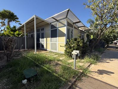 35 Tharnda Road, Baynton WA 6714