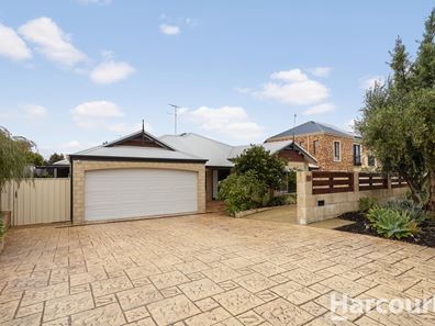 32 Buckingham Drive, Wannanup WA 6210