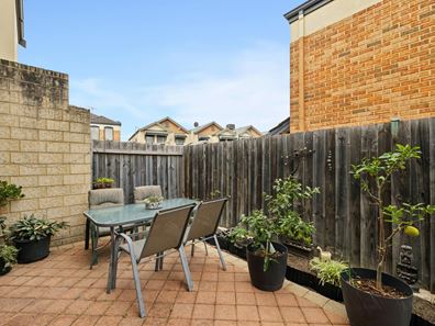 22/22 Gochean Avenue, Bentley WA 6102