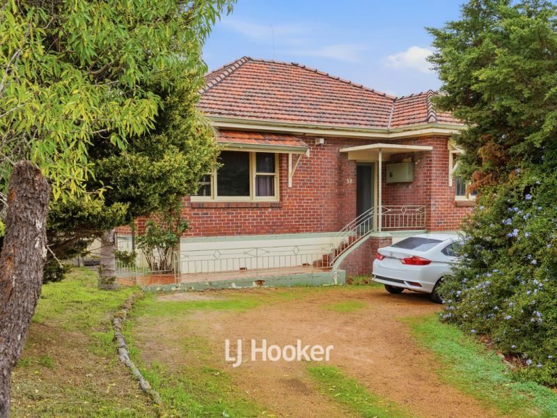 58 Deakin Street, Collie