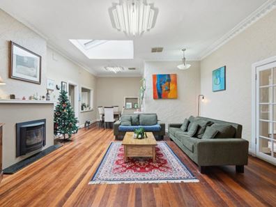 12 Surrey Street, Dianella WA 6059