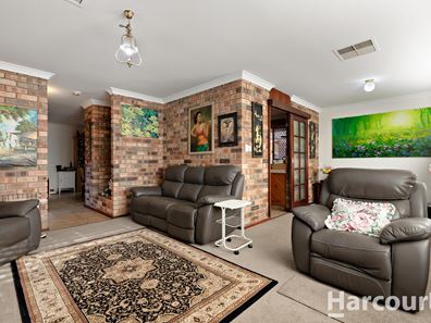88 Cambridge Crescent, Cooloongup WA 6168