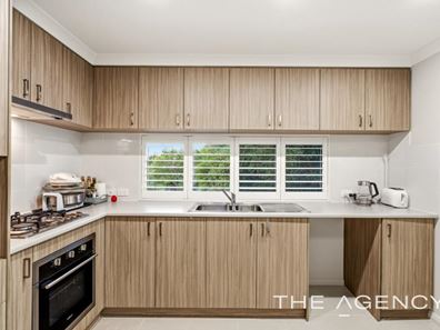 2/116 Knutsford Avenue, Rivervale WA 6103