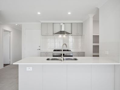 9 Redcraze Lane, Byford WA 6122