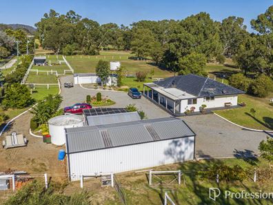 8 Chatfield Road, Serpentine WA 6125