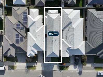 8 Silvergum Way, Piara Waters WA 6112