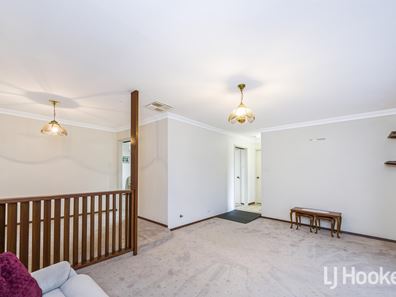 13 Crest Court, Thornlie WA 6108