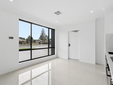 1/436A Morley Drive, Morley WA 6062
