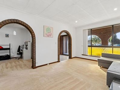 10 Farrell Place, Noranda WA 6062