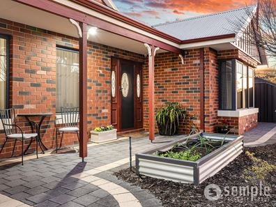 3 Avalon Way, Hammond Park WA 6164