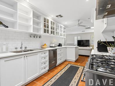 352 Erindale Road, Warwick WA 6024