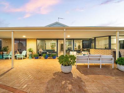 96 Moyup Way, South Yunderup WA 6208
