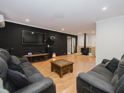 2 Grange Court, Yanchep WA 6035