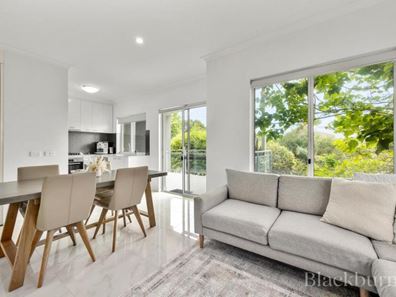 8/1 Stoner Place, Innaloo WA 6018