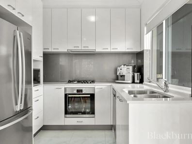 8/1 Stoner Place, Innaloo WA 6018