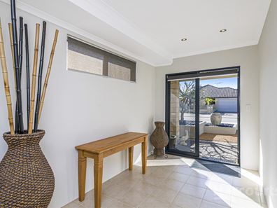 32A Hillsdale Rise, Darch WA 6065
