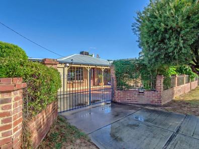 6 Abbey  Road, Armadale WA 6112