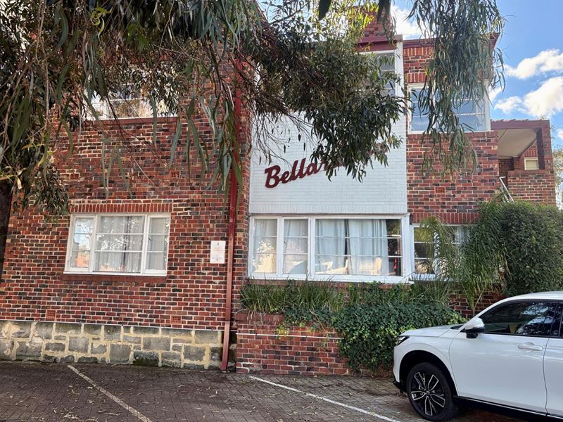 1/93 Stirling Highway, Nedlands