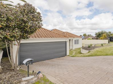 11A Spinnaker Crest, Ballajura WA 6066