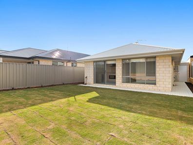 10 Bookleaf Street, Byford WA 6122