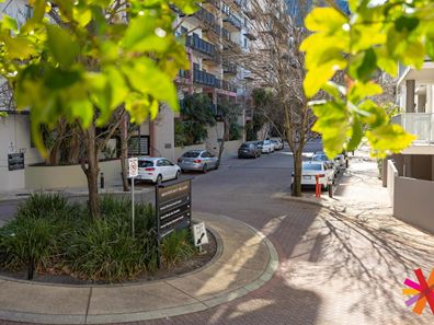 9/128 Mounts Bay Road, Perth WA 6000