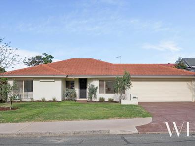 2 Cowling Street, Attadale WA 6156