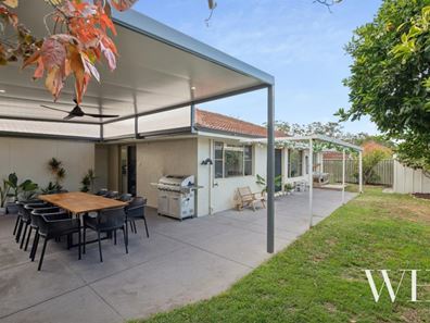 2 Cowling Street, Attadale WA 6156