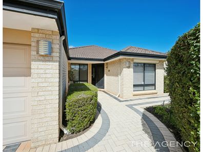 10 St Michaels Green, Canning Vale WA 6155