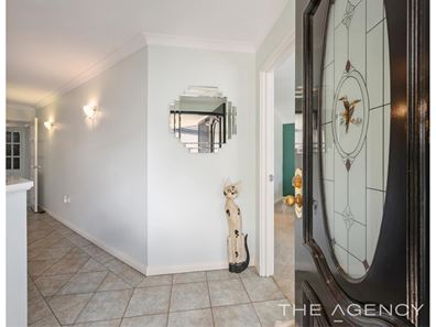 10 St Michaels Green, Canning Vale WA 6155